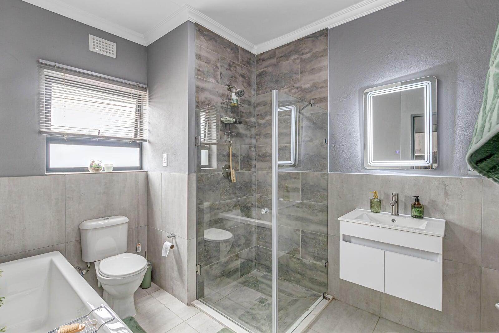 Full Family Bathroom