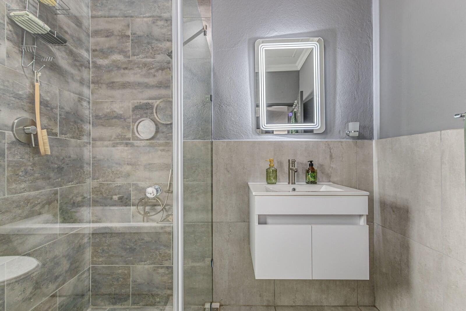 Full Family Bathroom